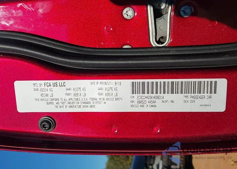 2019 Chrysler 300 Touring z USA, uszkodzony, nr VIN 2C3CCAAG5KH698310